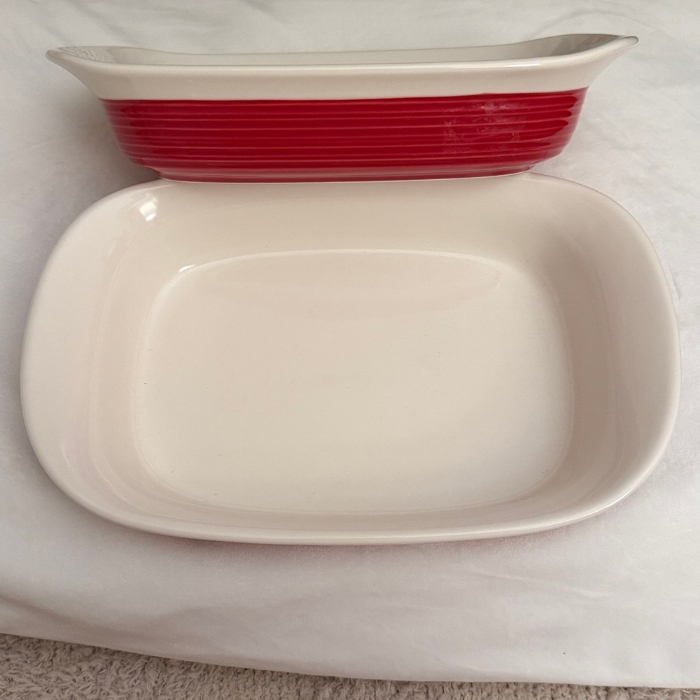 Red Corningware, “etch” 27oz. Stoneware, set of 2